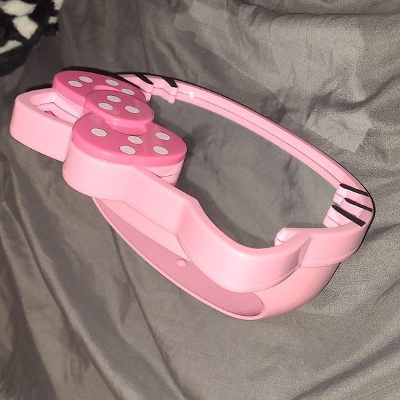 Hello Kitty Mirror w Brush Holder - Picture 5 of 13